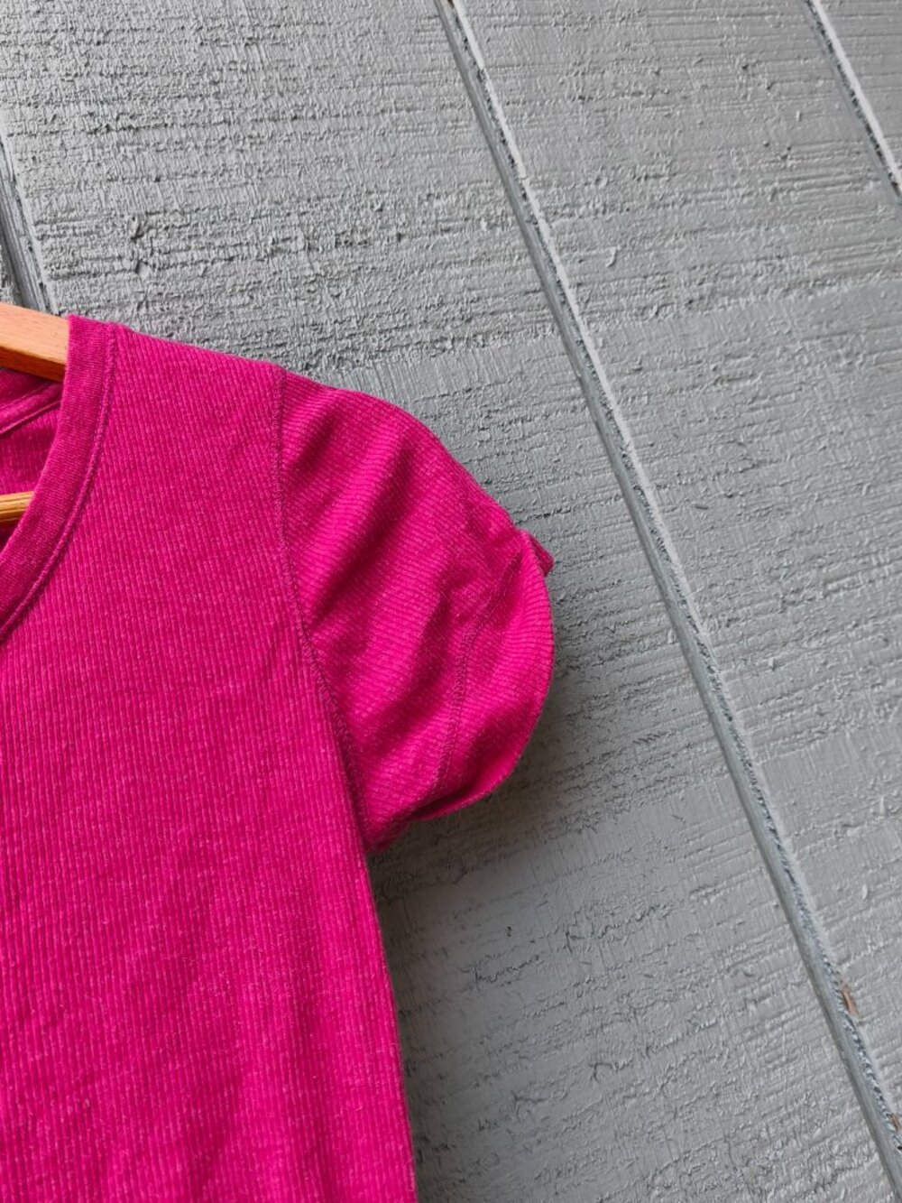 y2k Mudd Ribbed Short Sleeve Slim Fit Henley Tee sz S Pink Preppy Dainty Indie - Picture 3 of 8